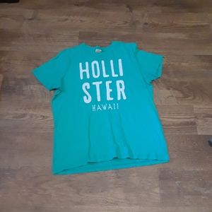 Hollister t shirt